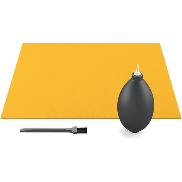 Glorious Keyboard, Mouse & Mousepad Cleaning Kit